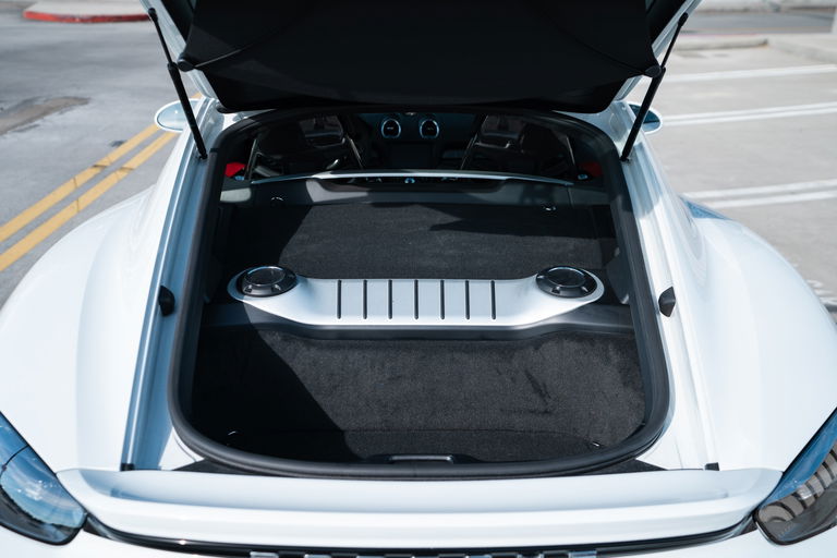 Porsche 718 Cayman GT4