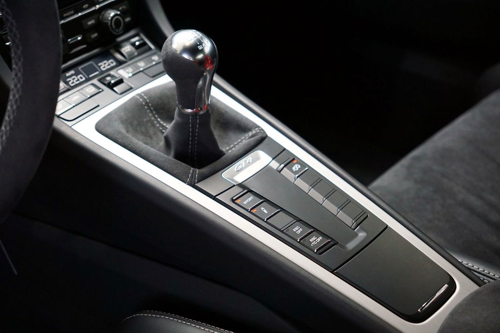 Porsche 981 Cayman GT4