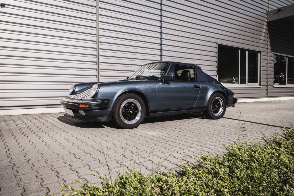 Porsche 911 Carrera 3.2