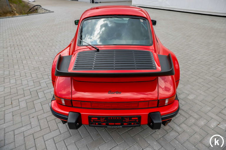 Porsche 911 Turbo 3.3