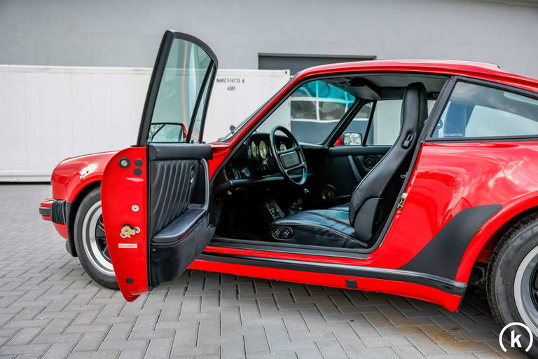 Porsche 911 Turbo 3.3