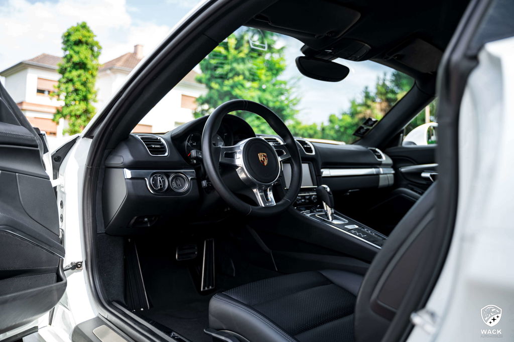 Porsche 981 Cayman S