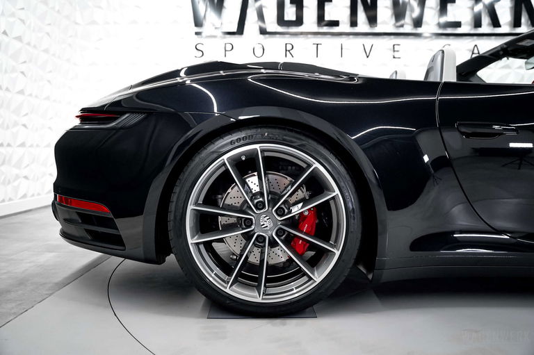 Porsche 992 Carrera S