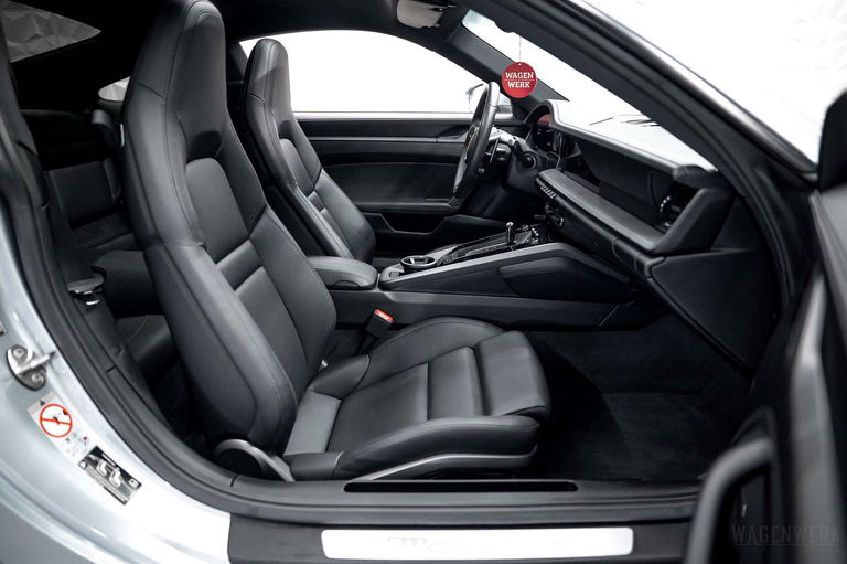 Porsche 992 Carrera S