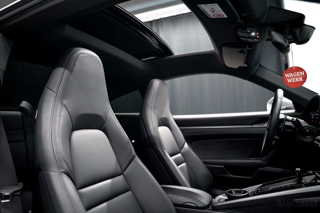 Porsche 992 Carrera S