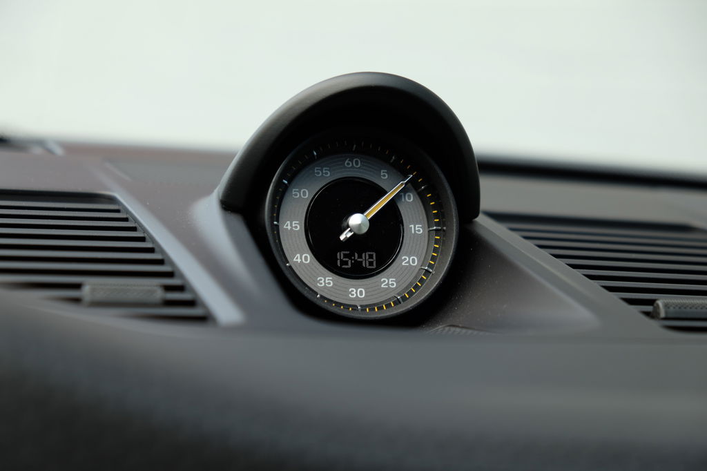 Porsche 992 GT3 Touring