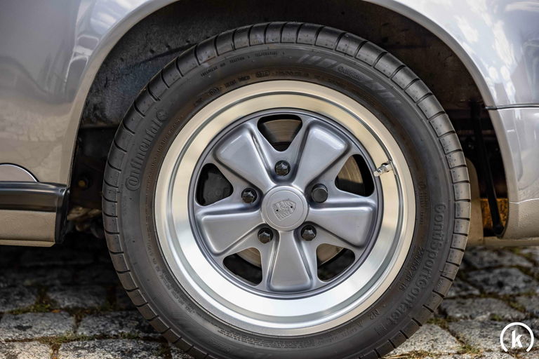 Porsche 911 Carrera 3.2 “25 Jahre 911”