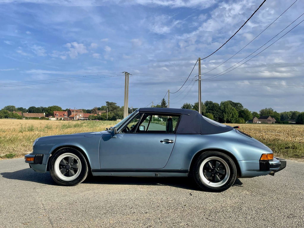 Porsche 911 Carrera 3.2