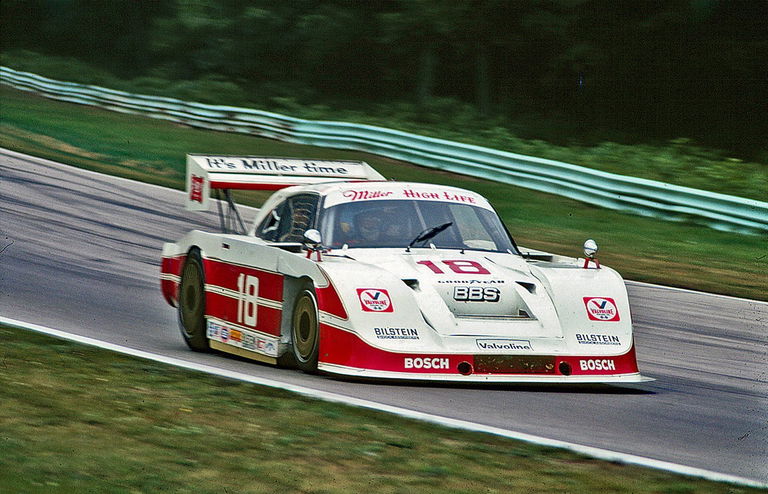 Porsche 935