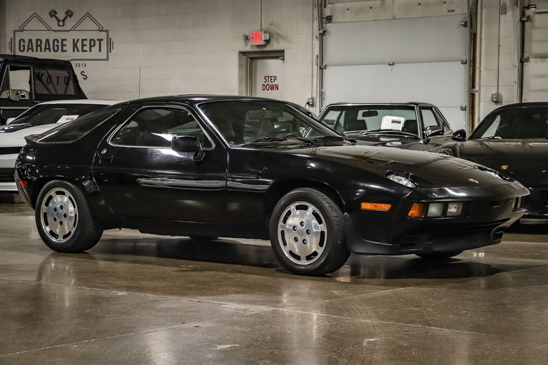 Porsche 928 S