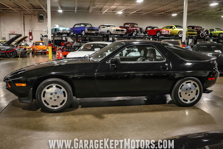 Porsche 928 S