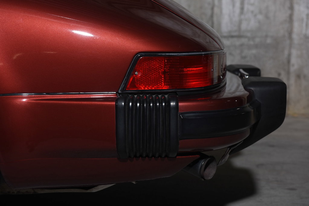 Porsche 911 Carrera 3.2 (US)