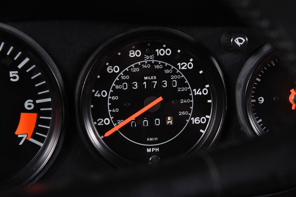 Porsche 911 Carrera 3.2 (US)