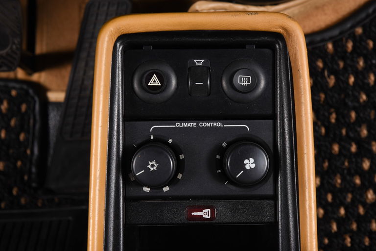 Porsche 911 Carrera 3.2 (US)