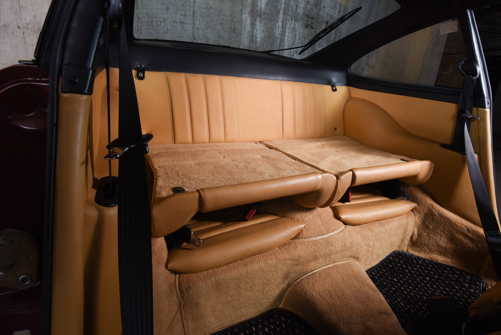 Porsche 911 Carrera 3.2 (US)