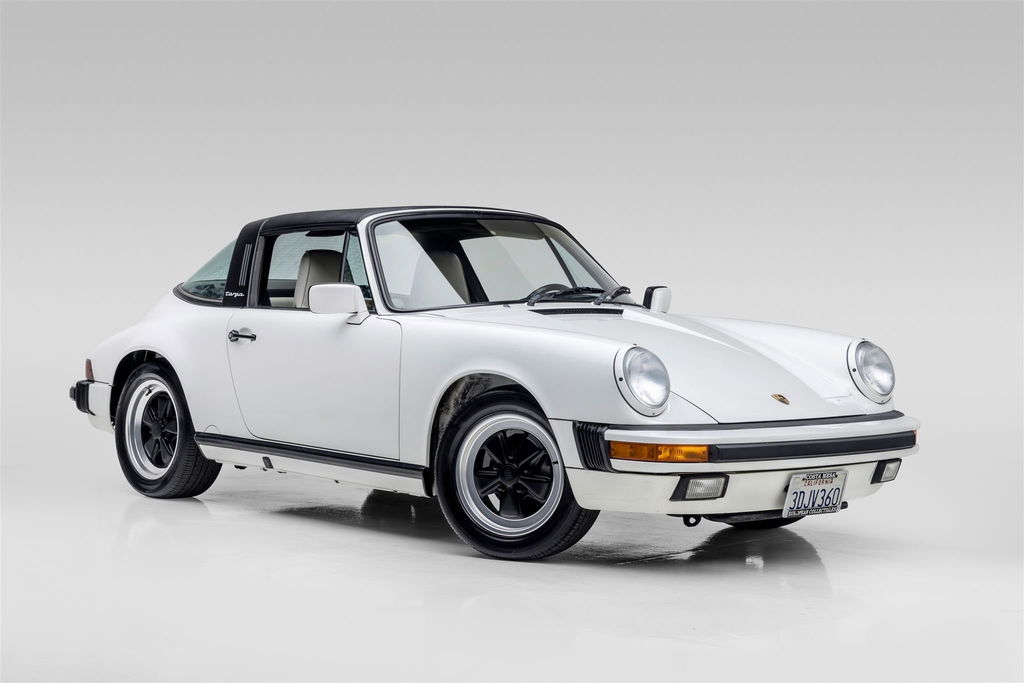 Porsche 911 Carrera 3.2