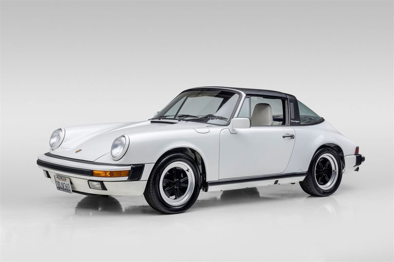 Porsche 911 Carrera 3.2