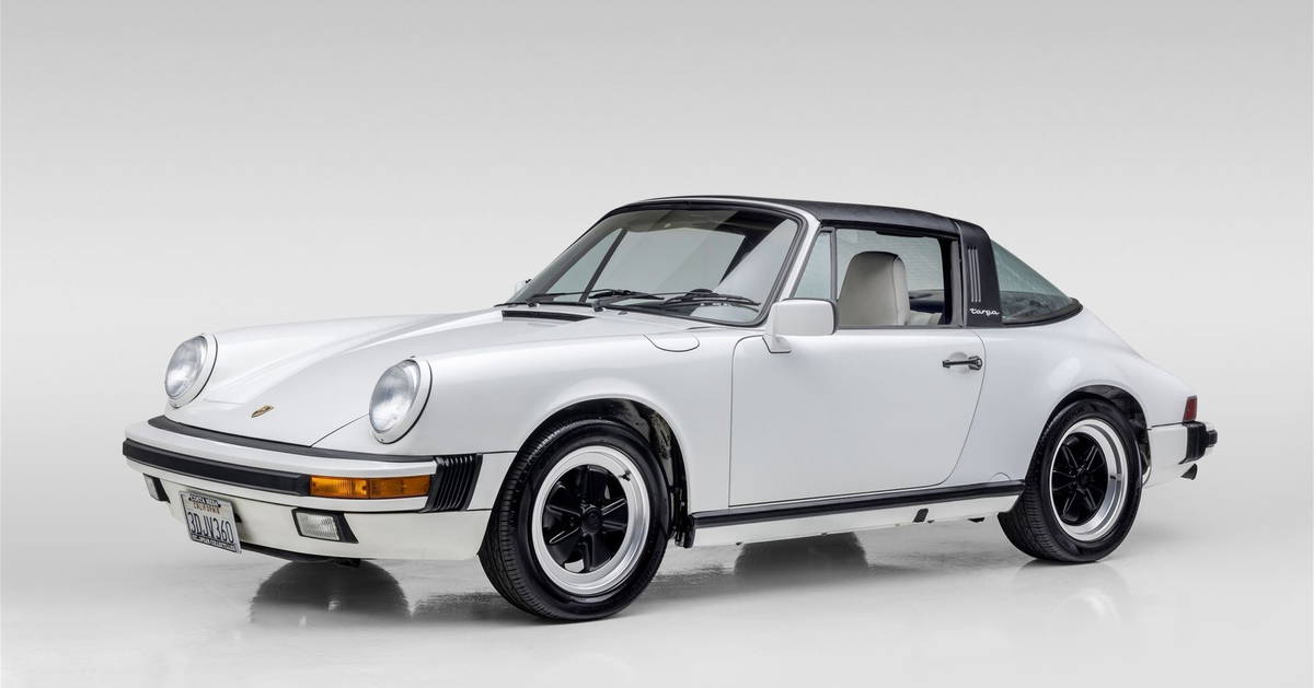 Porsche 911 Carrera 3.2 1988 - elferspot.com - Marketplace for