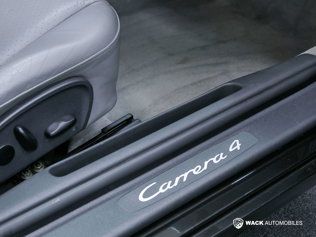 Porsche 996 Carrera 4