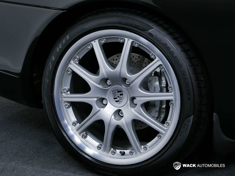 Porsche 996 Carrera 4