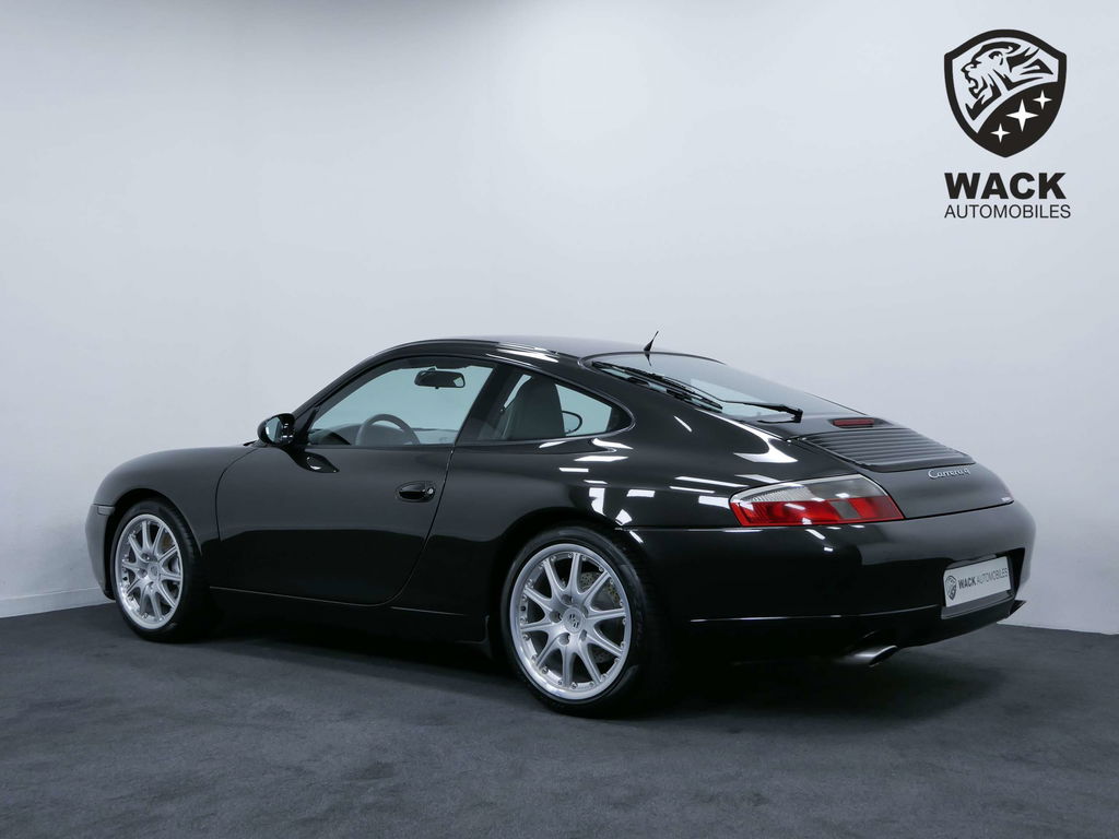 Porsche 996 Carrera 4