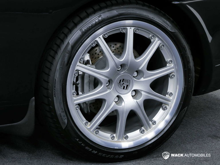 Porsche 996 Carrera 4