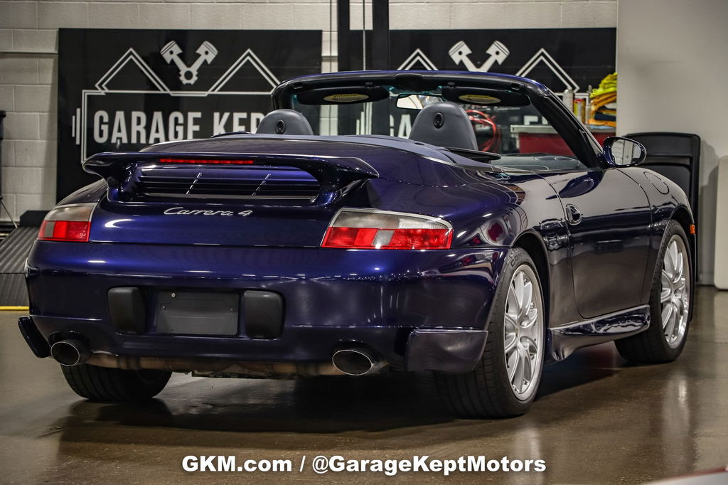 Porsche 996 Carrera 4