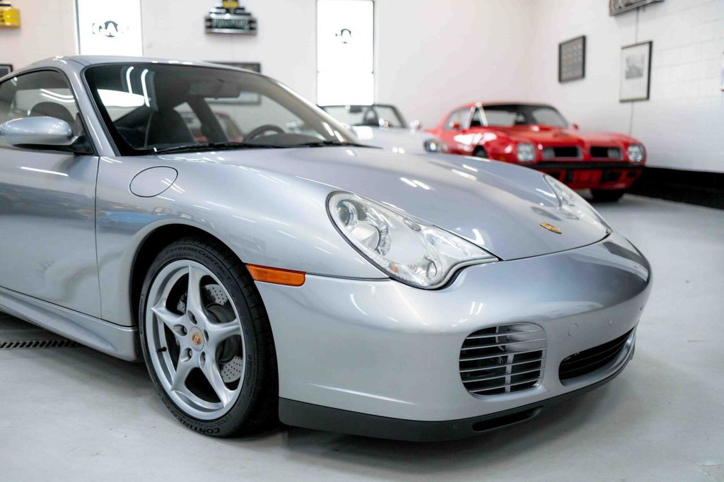 Porsche 996.2 Carrera “40 Jahre 911”