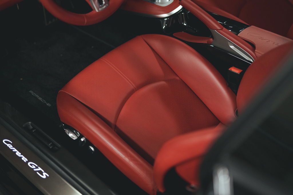 Porsche 997.2 Carrera GTS