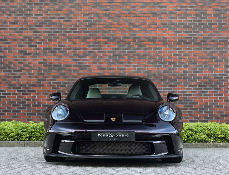 Porsche 992 GT3 Touring