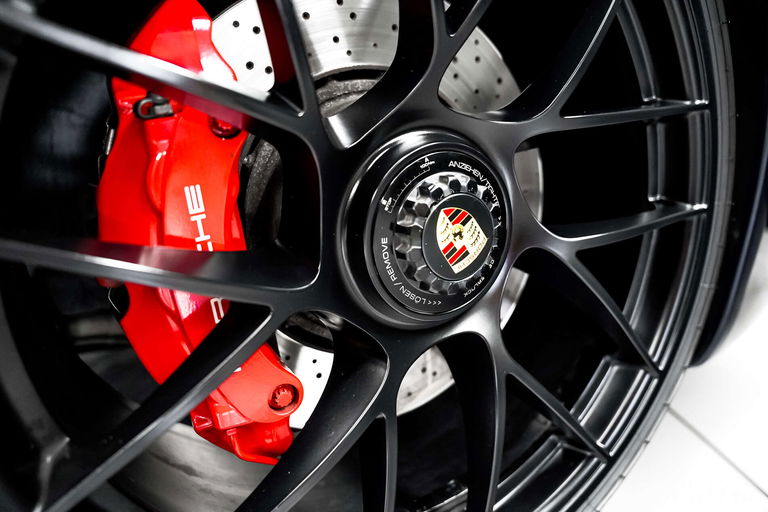 Porsche 991.2 Carrera 4 GTS