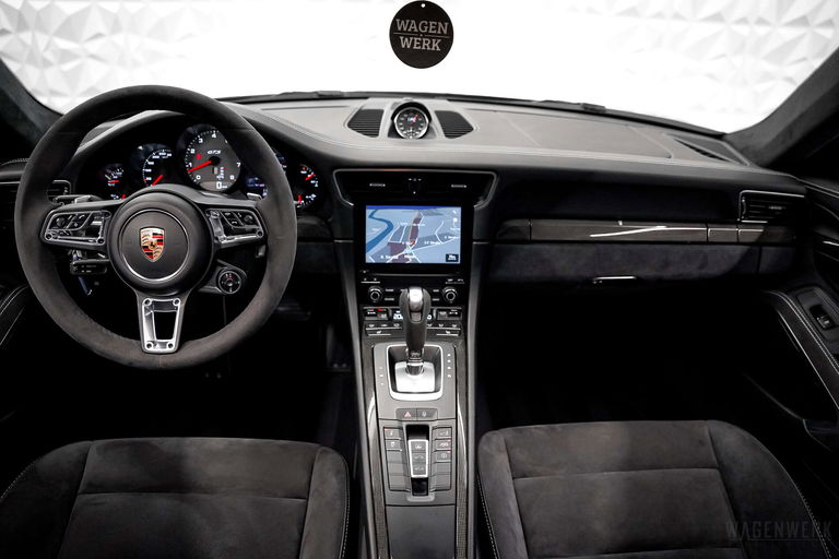 Porsche 991.2 Carrera 4 GTS