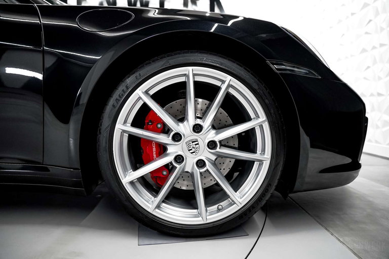 Porsche 992 Carrera S