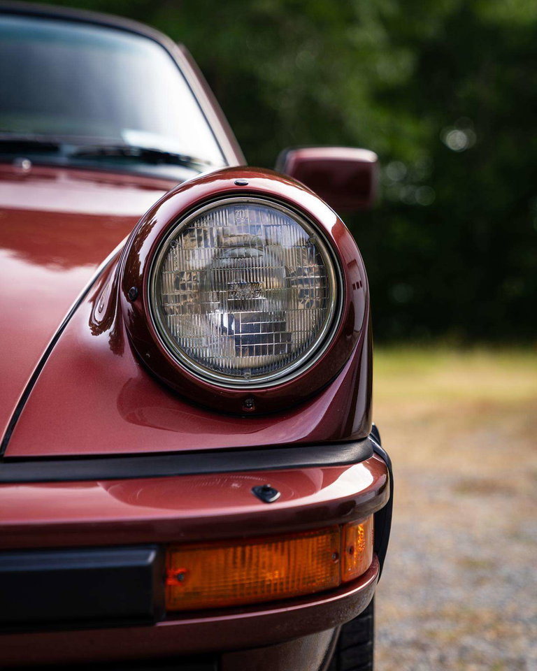 Porsche 911 Carrera 3.2 (US)