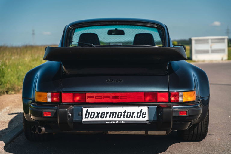 Porsche 911 Turbo 3.3