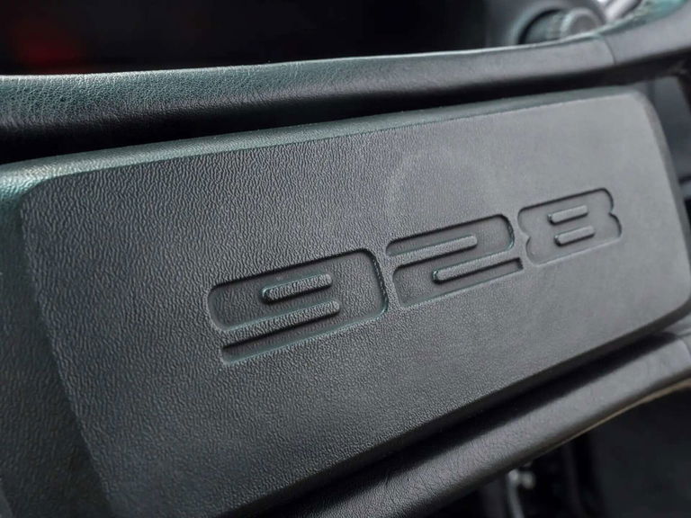 Porsche 928 S
