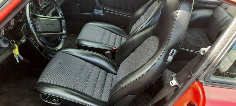 Porsche 911 Carrera 3.2