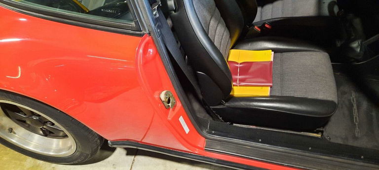 Porsche 911 Carrera 3.2