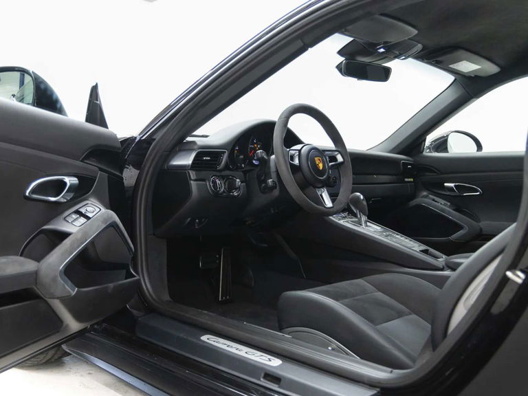 Porsche 991.2 Carrera GTS