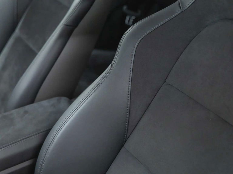 Porsche 991.2 Carrera GTS