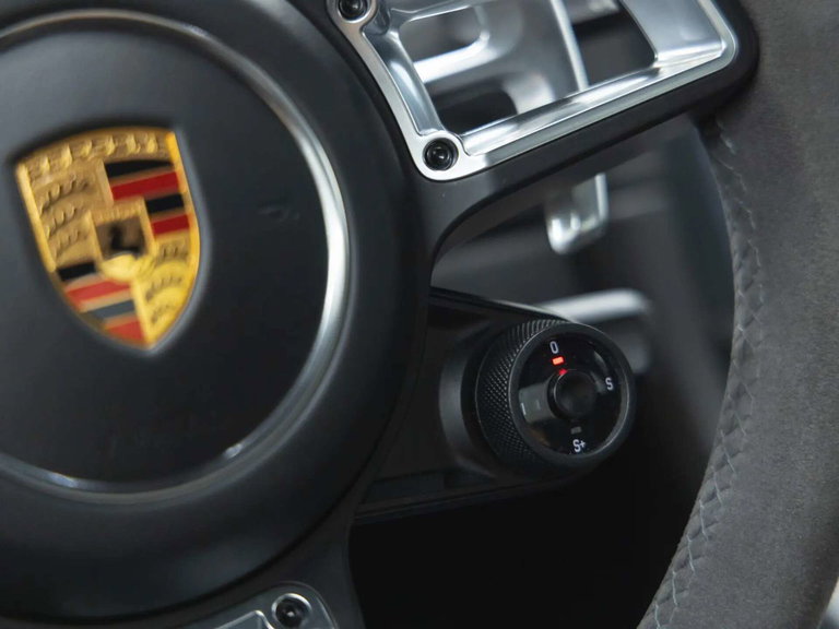 Porsche 991.2 Carrera GTS