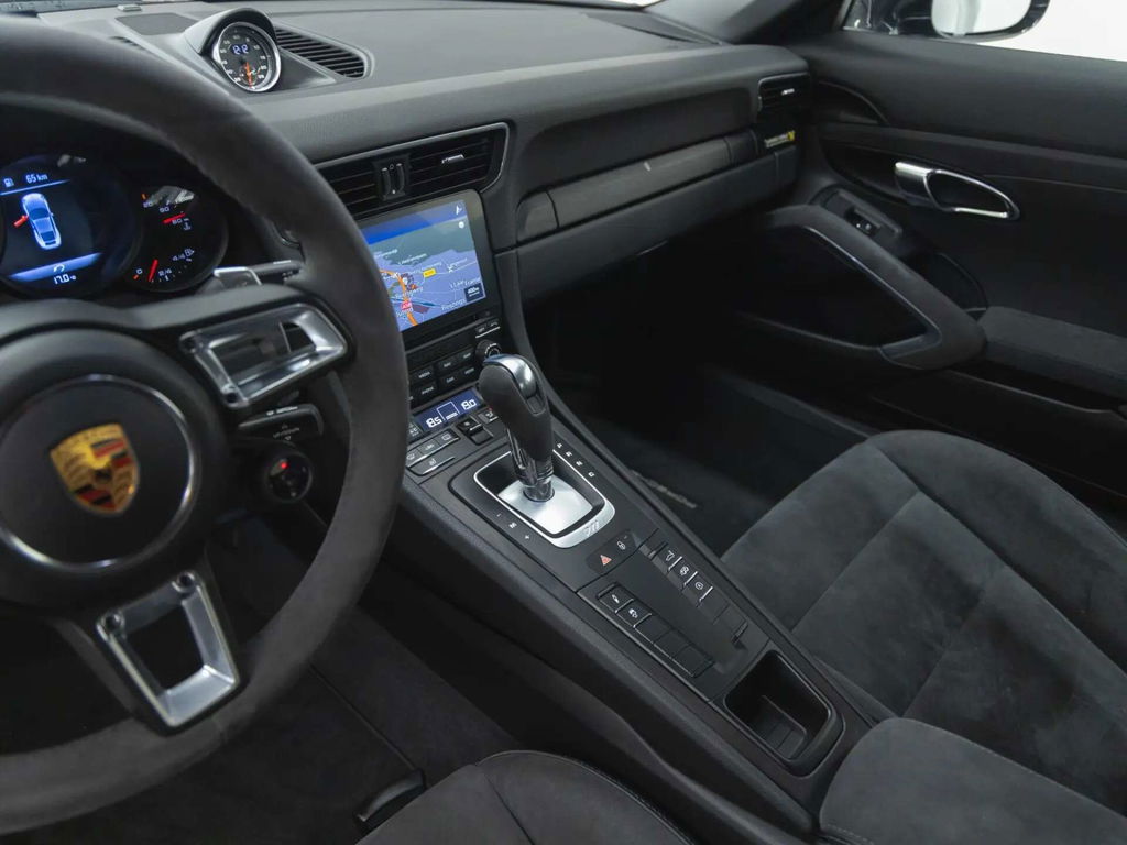 Porsche 991.2 Carrera GTS