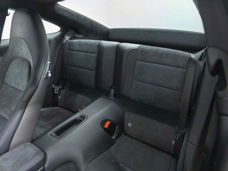 Porsche 991.2 Carrera GTS