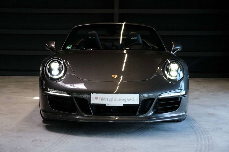 Porsche 991 Carrera 4 GTS