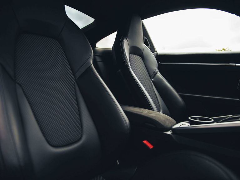 Porsche 992 Carrera S