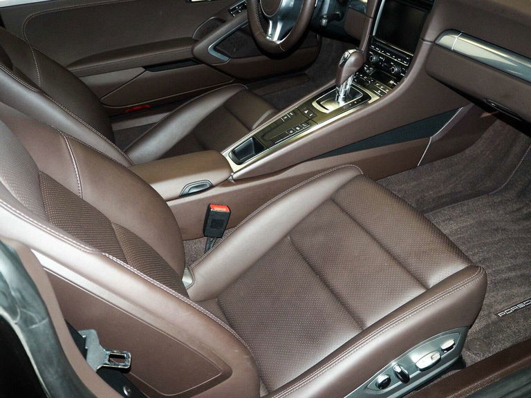 Porsche 991 Carrera 4