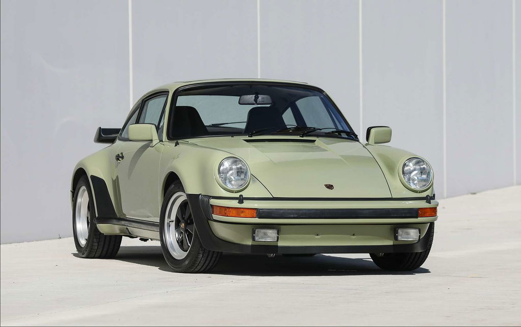 Porsche 911 Turbo 3.3