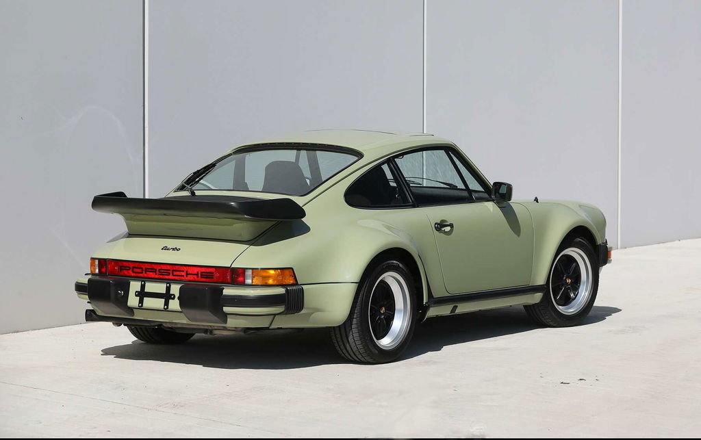 Porsche 911 Turbo 3.3