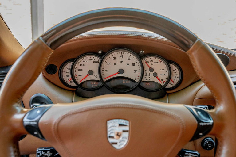 Porsche 996 Carrera 4 Millennium Edition