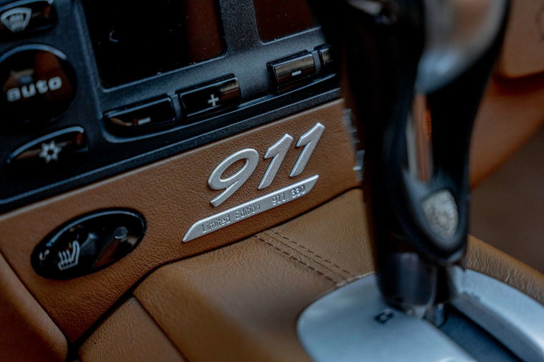 Porsche 996 Carrera 4 Millennium Edition